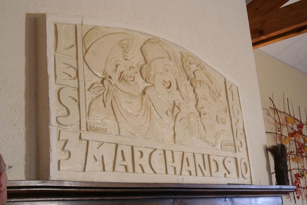 Logis Hotel Les 3 Marchands بريزير المظهر الخارجي الصورة